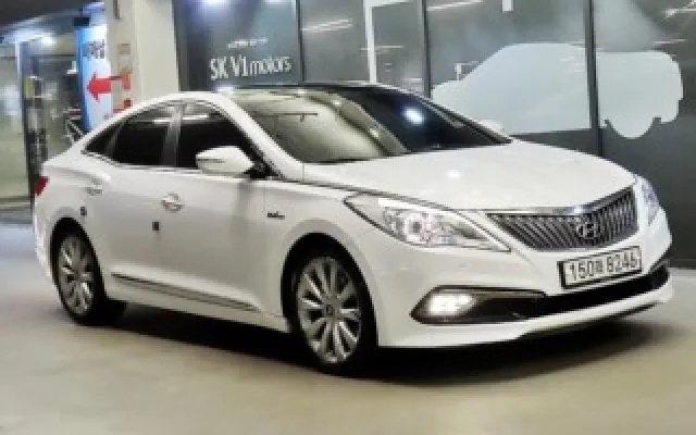 그랜저HG하이브리드 중고차 그랜저 HG 하이브리드 PREMIUM 매물 사진 1 - 2015/01 166,442km